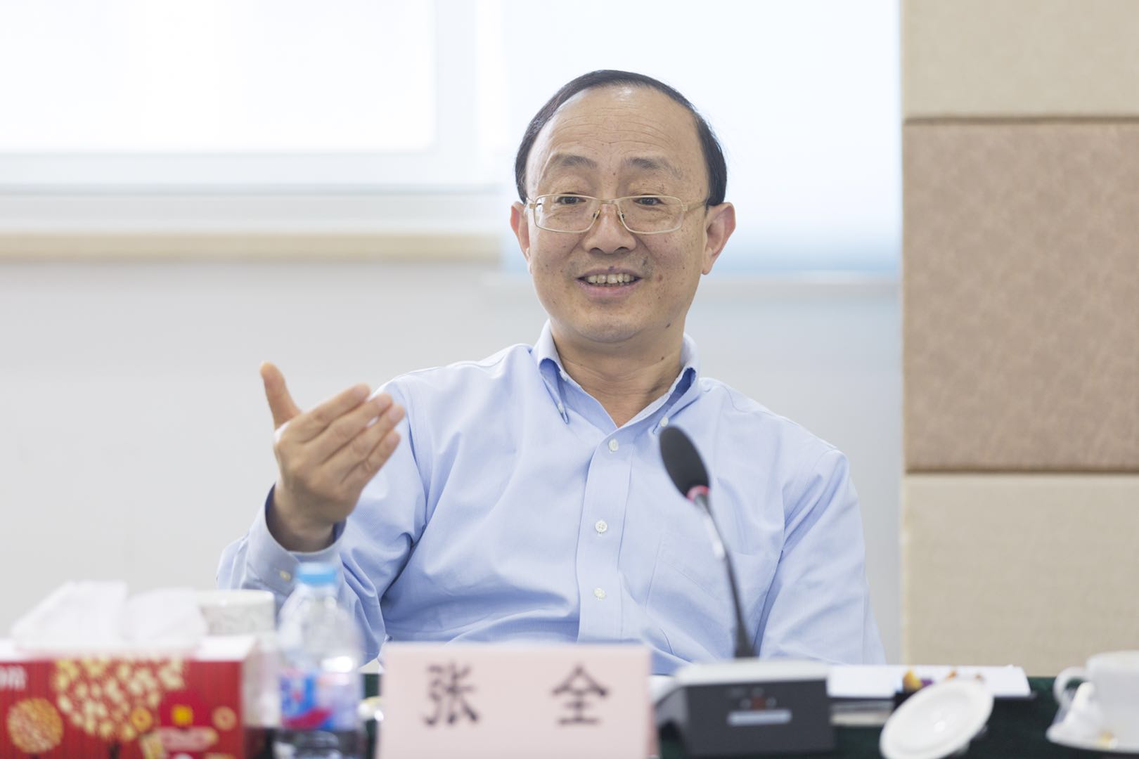 市科委主任张全莅临科学学所调研指导