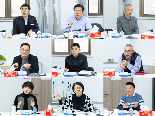 04委员们 04委员们