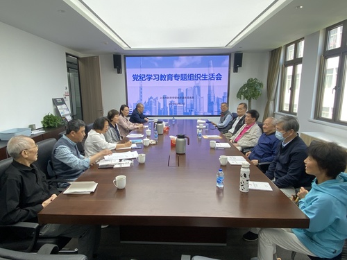 2405退休支部组织生活会